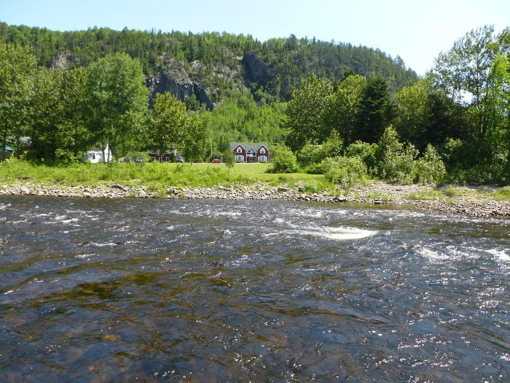 B&B Les Deux Pignons Petit-Saguenay Exterior foto
