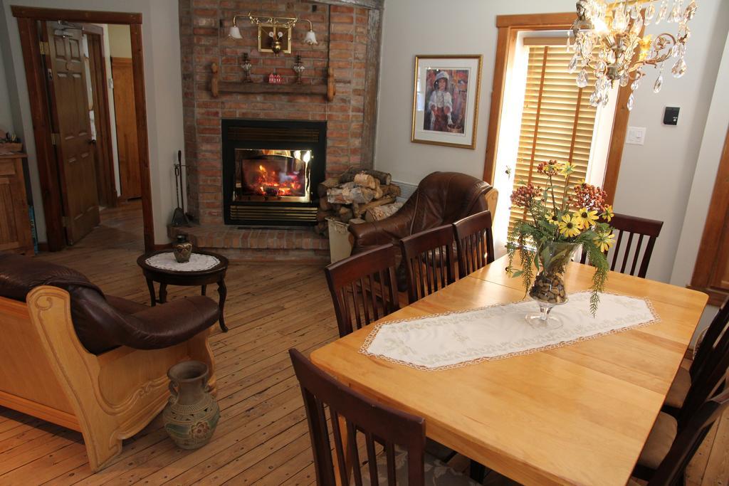 B&B Les Deux Pignons Petit-Saguenay Exterior foto