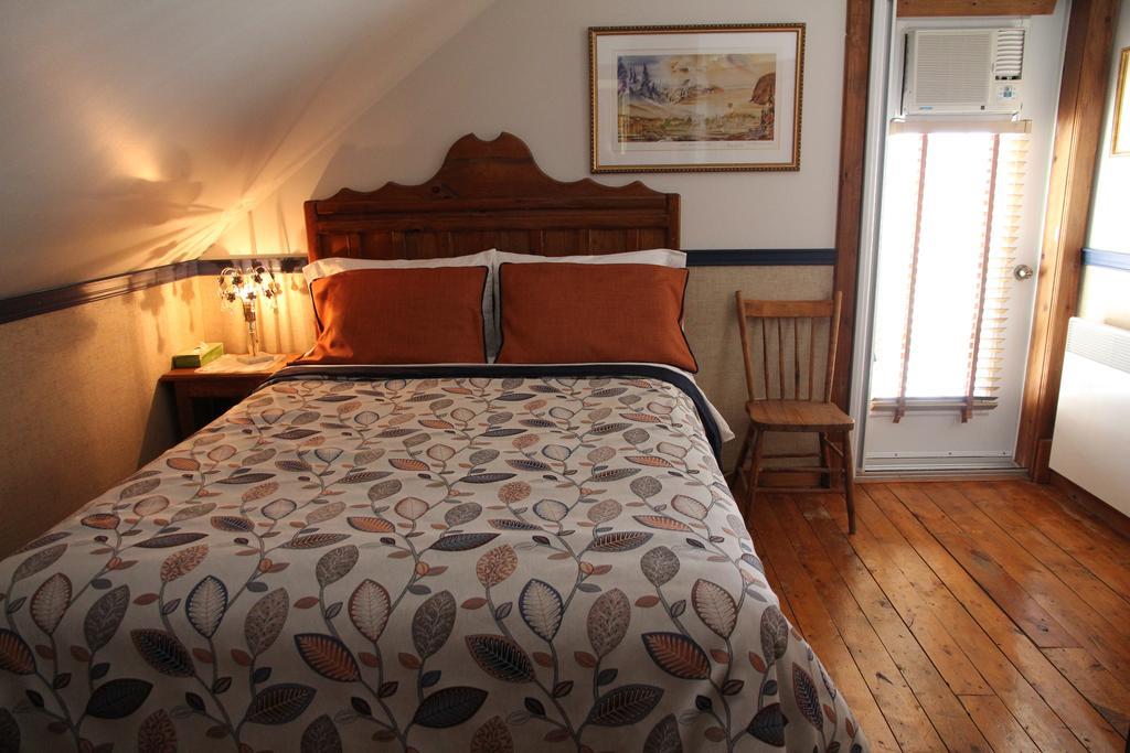 B&B Les Deux Pignons Petit-Saguenay Exterior foto